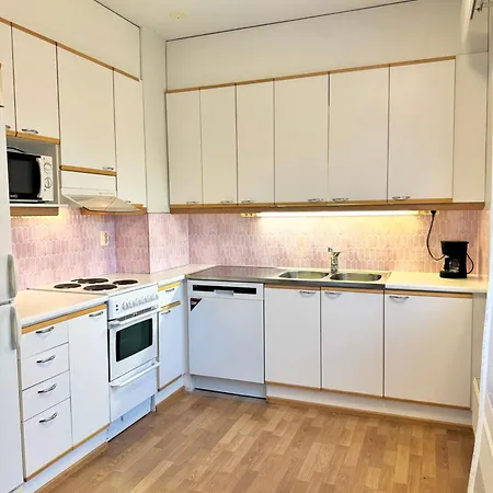 Cozy Downtown With Private Finnish Sauna *