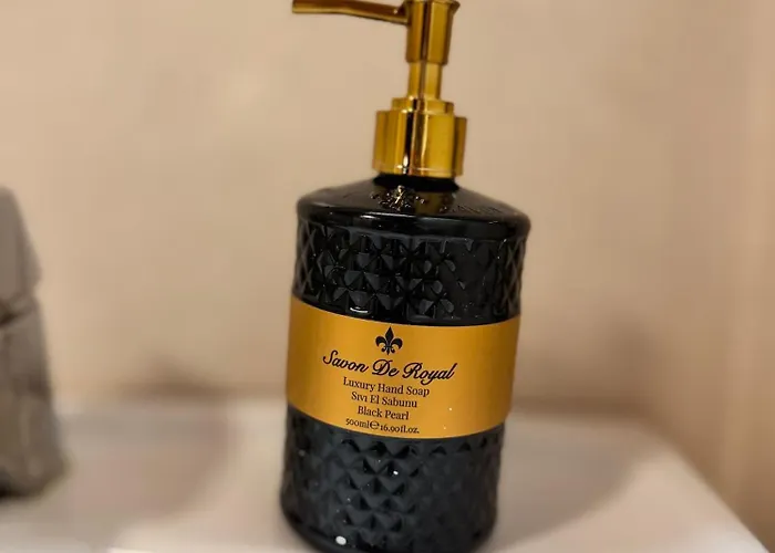 Cozy Downtown With Private Finnish Sauna דירה