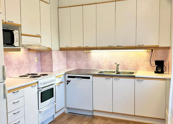 Cozy Downtown With Private Finnish Sauna *