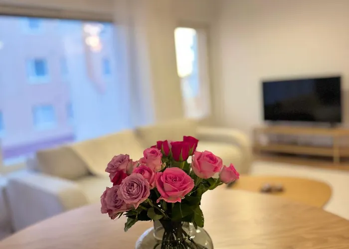 Cozy Downtown With Private Finnish Sauna רובניימי