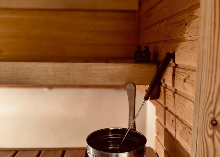 Cozy Downtown With Private Finnish Sauna דירה