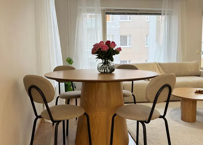 Cozy Downtown With Private Finnish Sauna דירה *