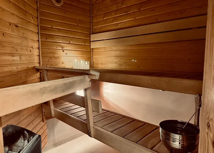 Cozy Downtown With Private Finnish Sauna דירה רובניימי